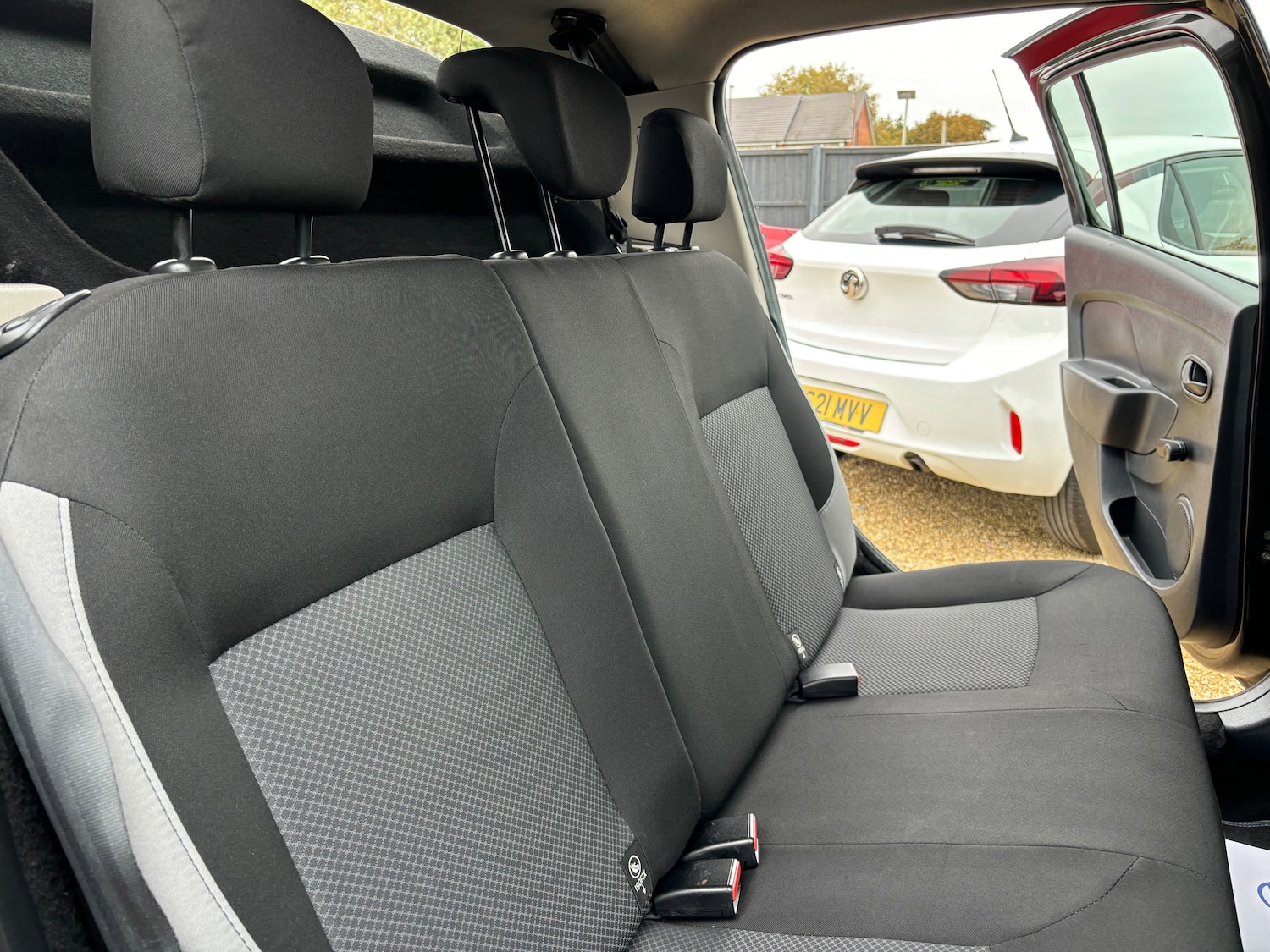 Used Dacia Sandero 2015 for sale - 76165169: Photo 22