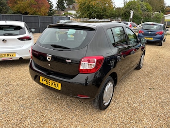 Used Dacia Sandero 2015 for sale - 76165169: Photo 3