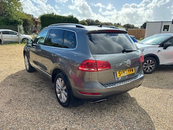 Used Volkswagen Touareg 2013 for sale - 75897878: Photo