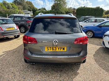 Used Volkswagen Touareg 2013 for sale - 75897878: Photo