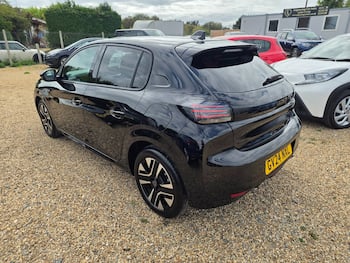 Used Peugeot 208 2024 for sale - 79747359: Photo