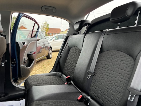 Used Vauxhall Corsa 2015 for sale - 76077129: Photo 38