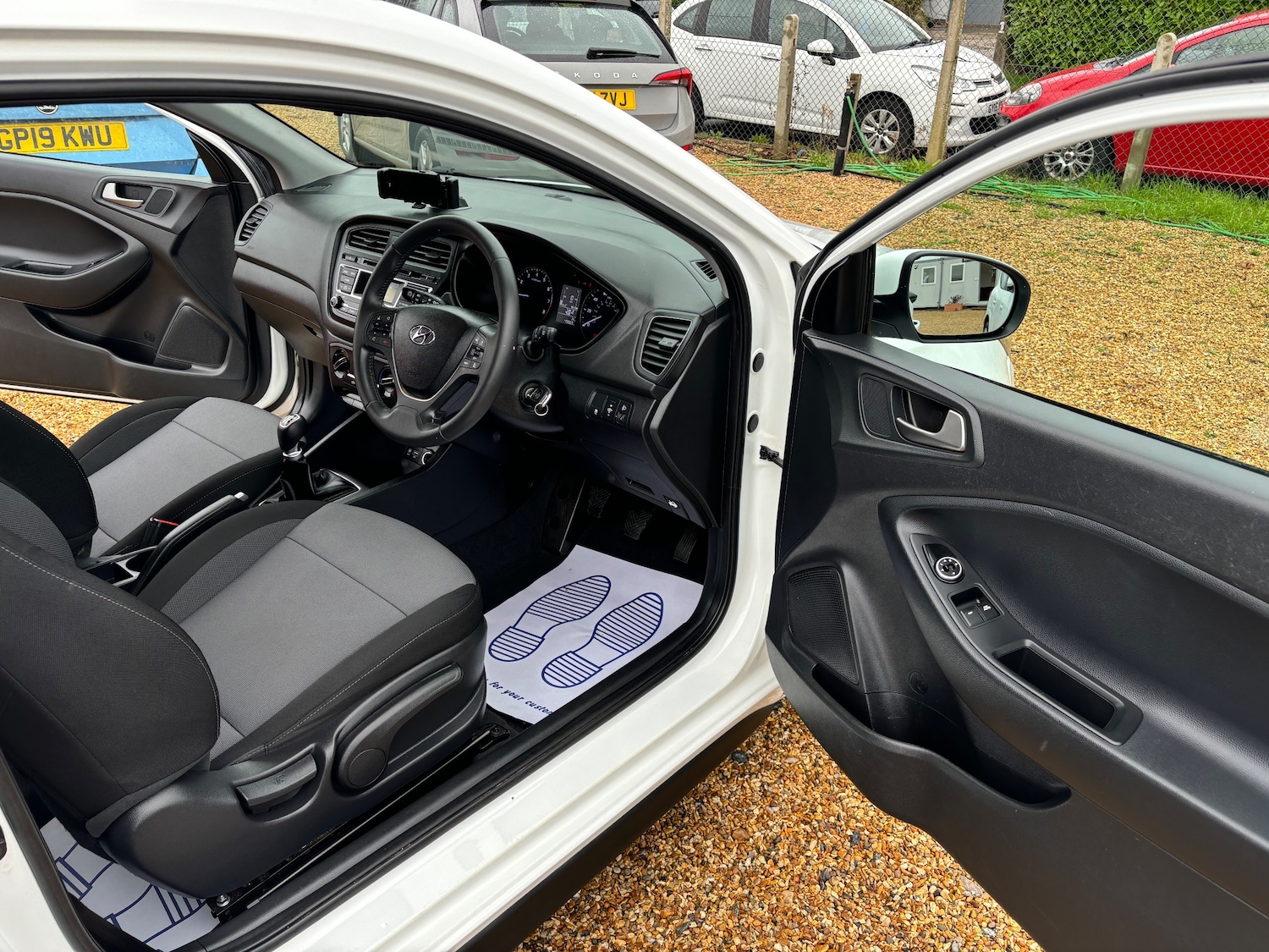 Used Hyundai i20 2017 for sale - 76341045: Photo 12