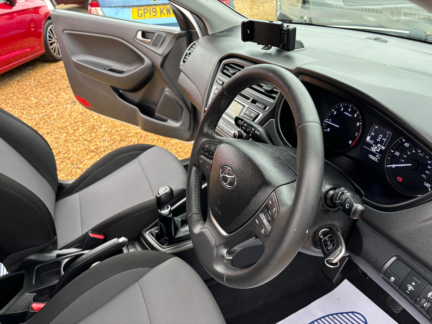 Used Hyundai i20 2017 for sale - 76341045: Photo 14