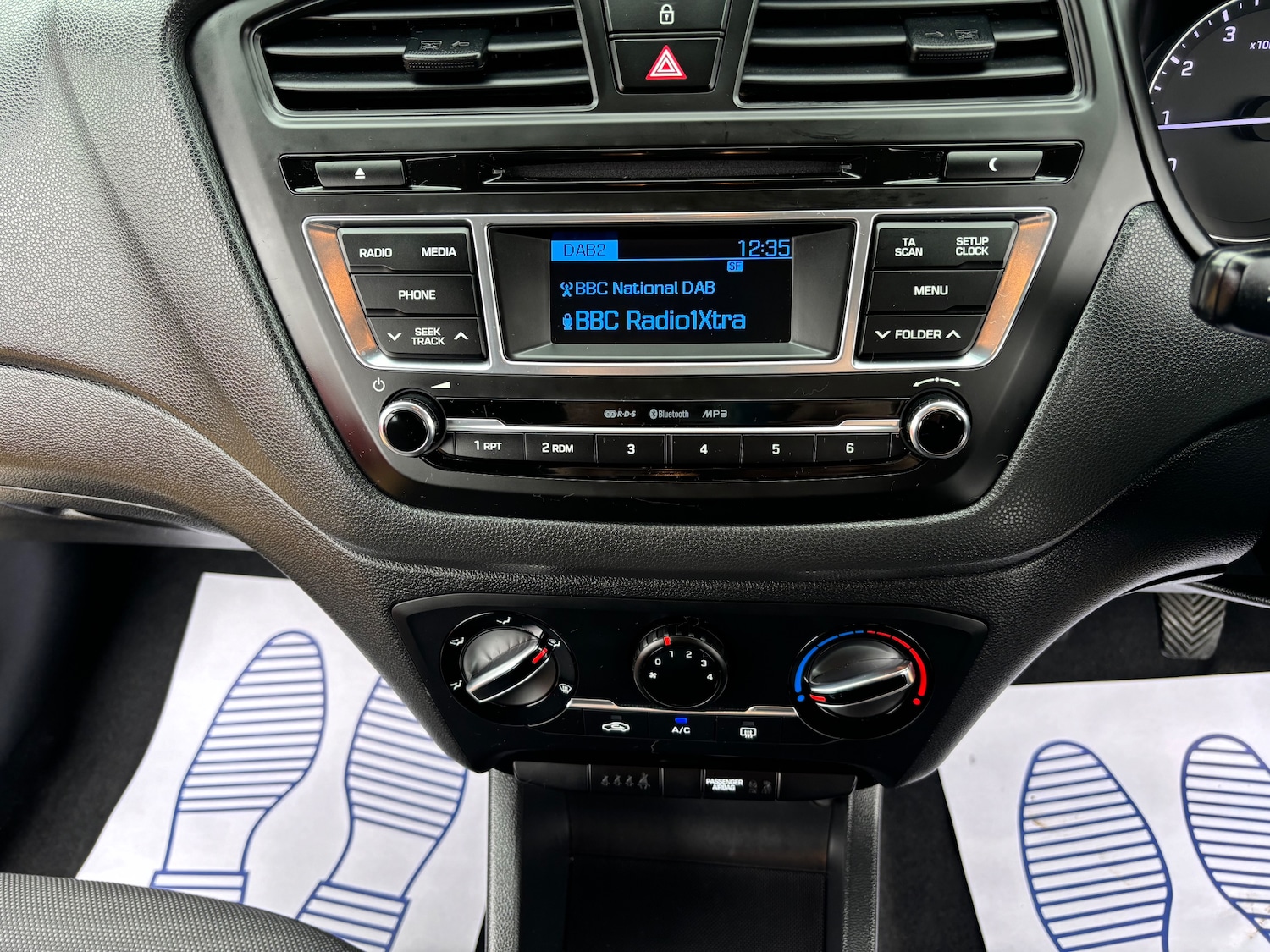 Used Hyundai i20 2017 for sale - 76341045: Photo 18