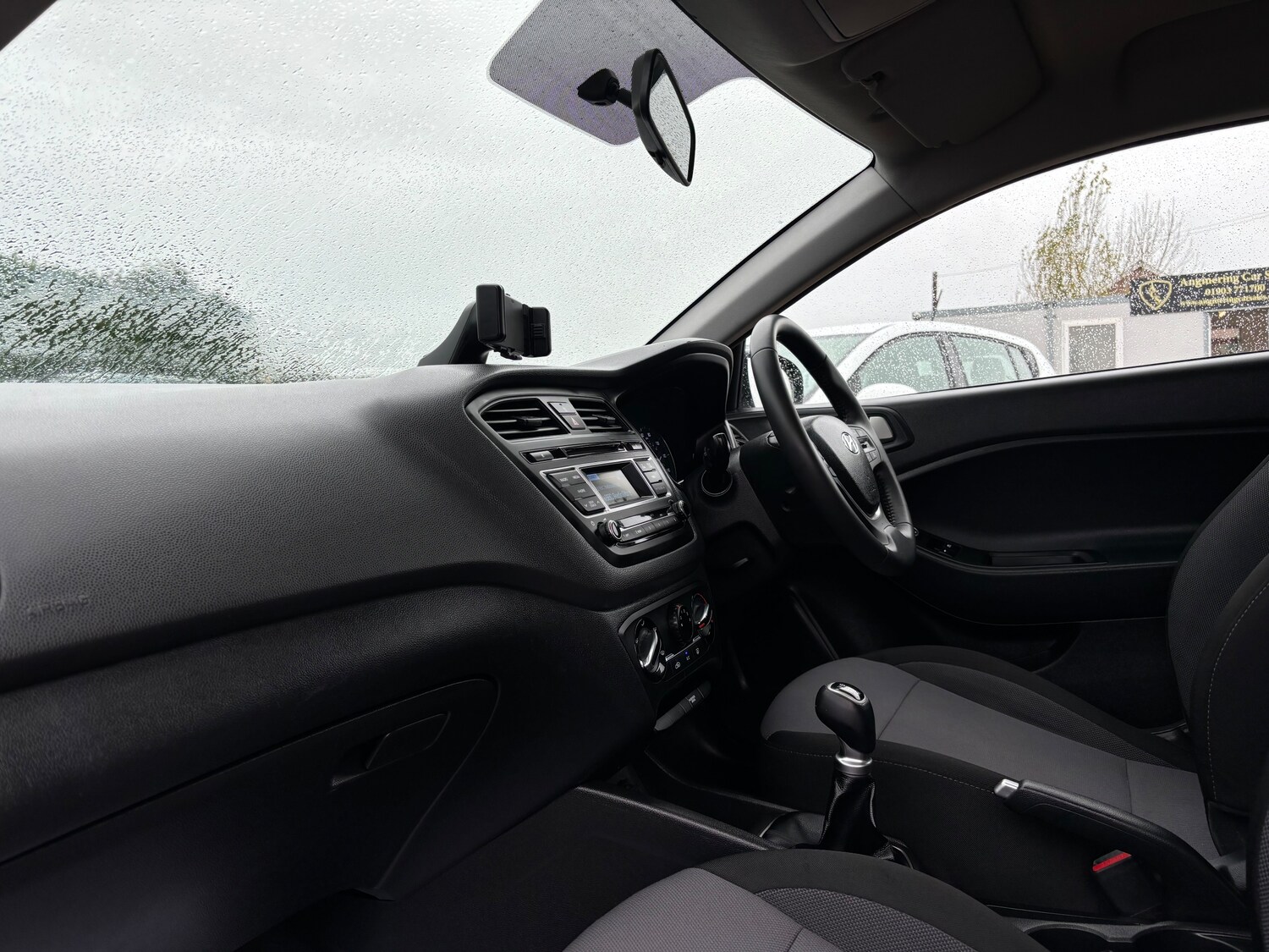 Used Hyundai i20 2017 for sale - 76341045: Photo 29