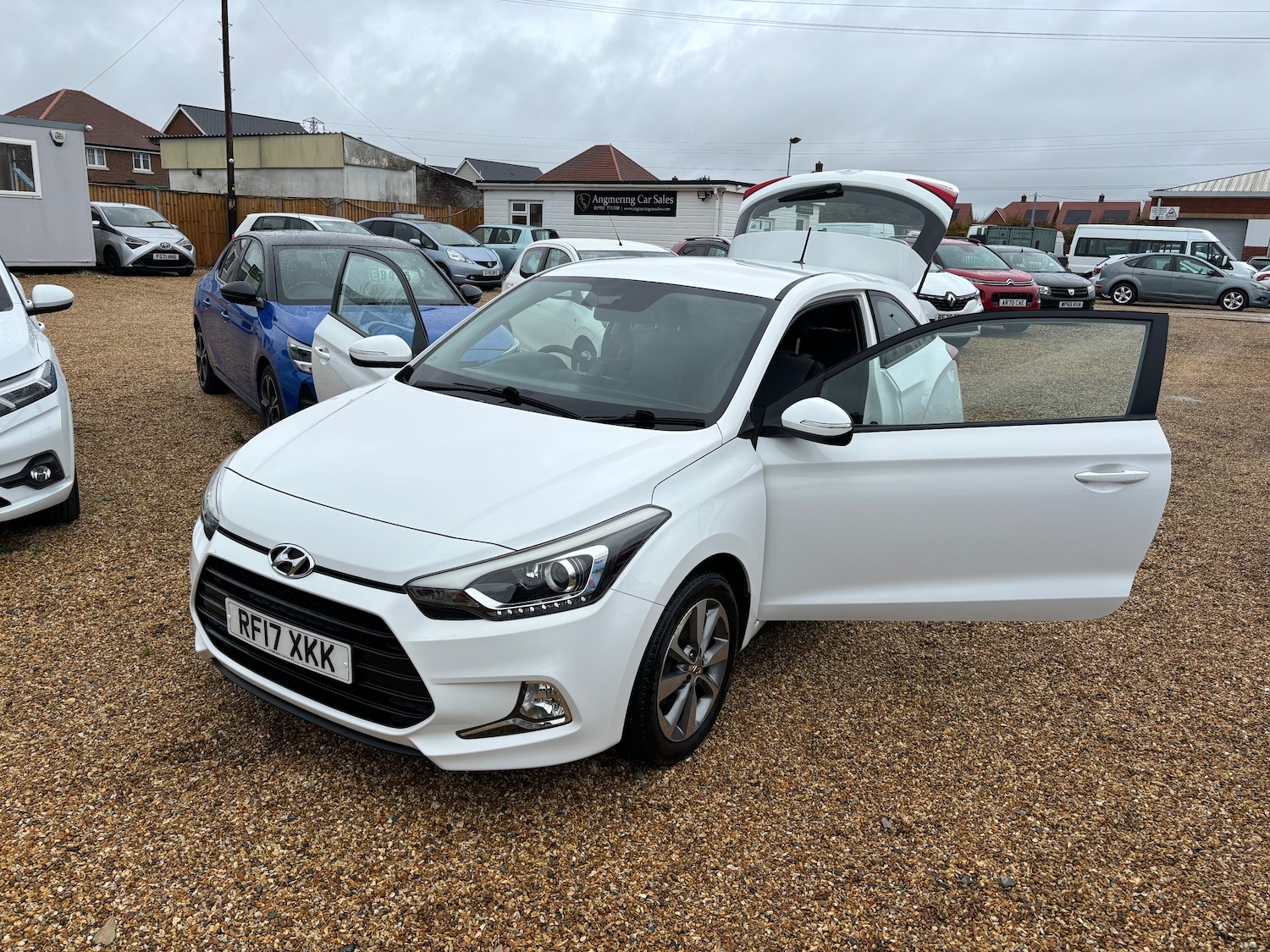 Used Hyundai i20 2017 for sale - 76341045: Photo 8