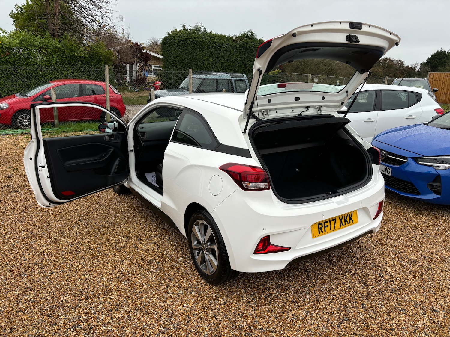 Used Hyundai i20 2017 for sale - 76341045: Photo 9