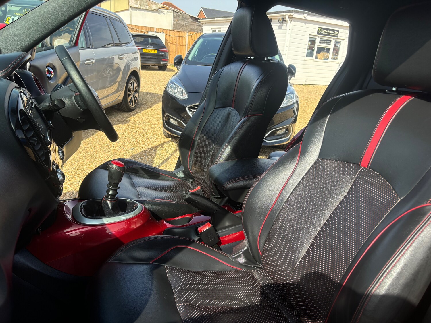 Used Nissan Juke 2015 for sale - 78177240: Photo 17