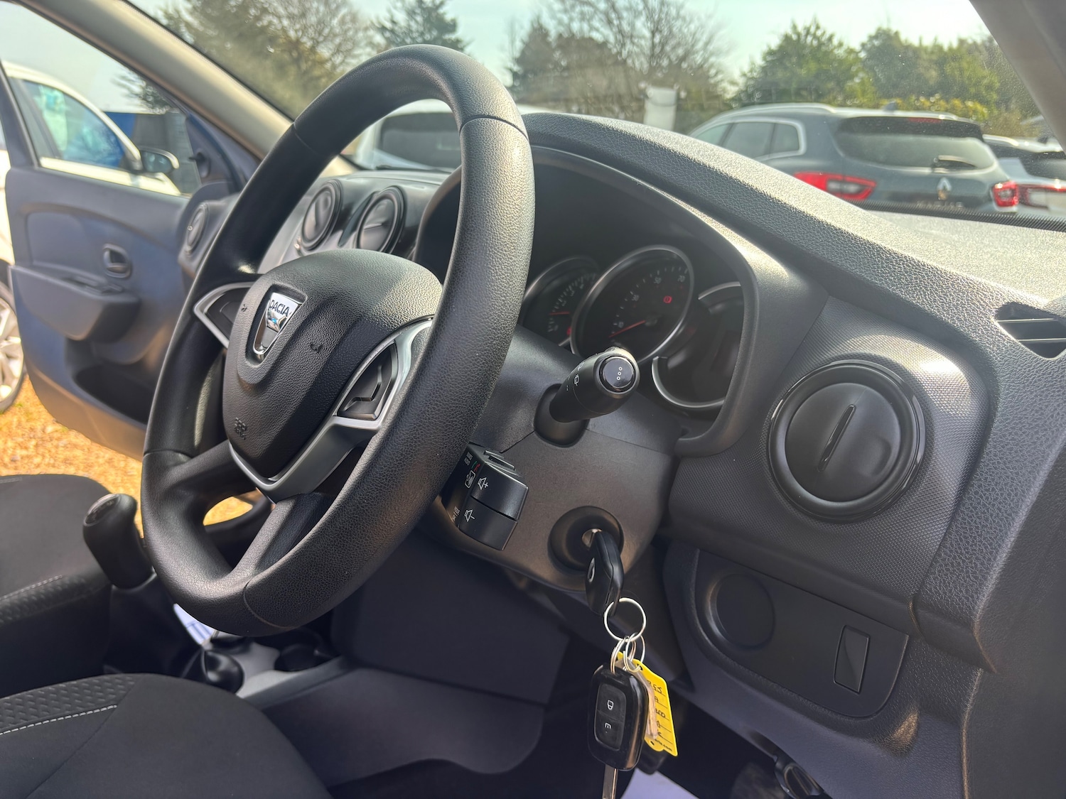 Used Dacia Sandero 2018 for sale - 77971831: Photo 19