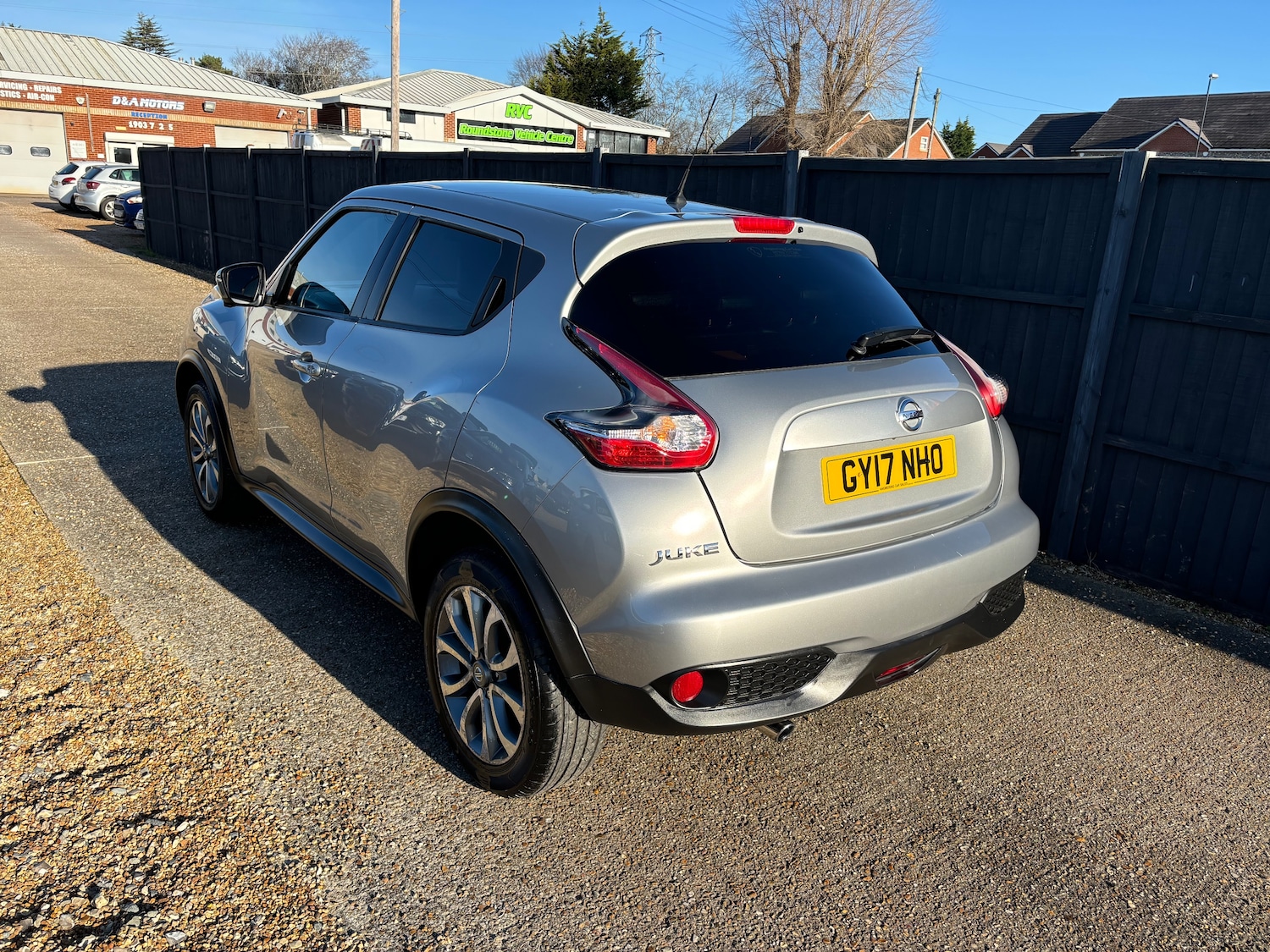 Used Nissan Juke 2017 for sale - 76909299: Photo 2