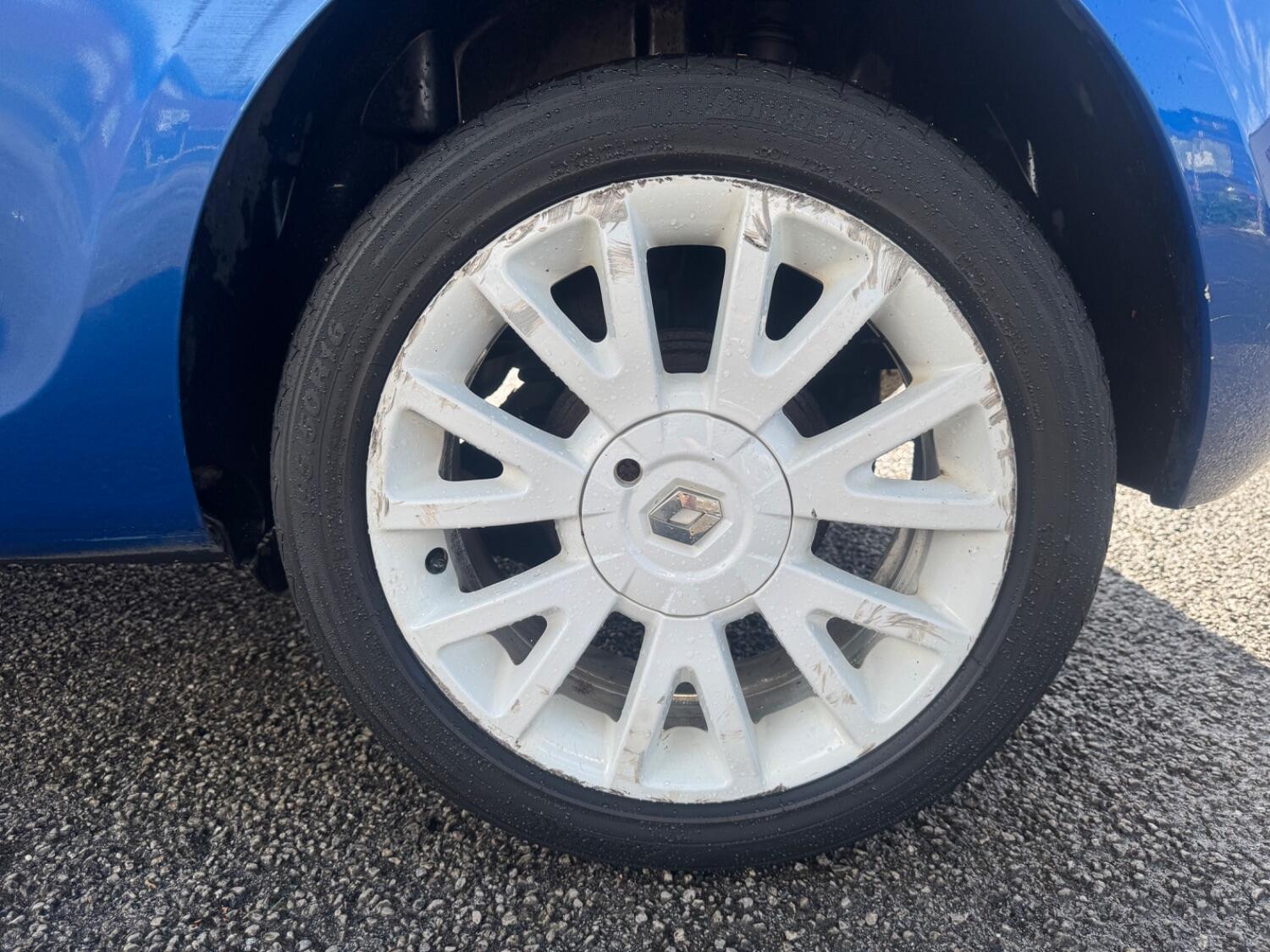 Used Renault Clio 2010 for sale - 75836227: Photo 10