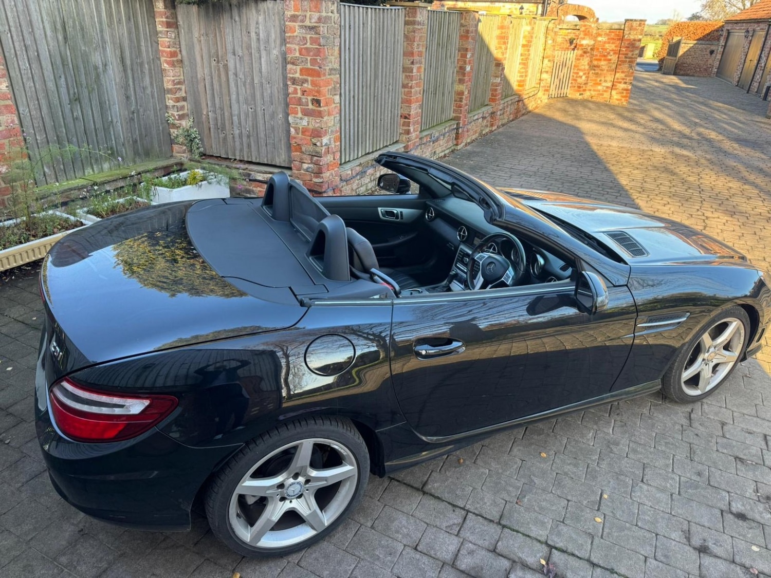 Used Mercedes-Benz SLK 2013 for sale - 76741263: Photo 11