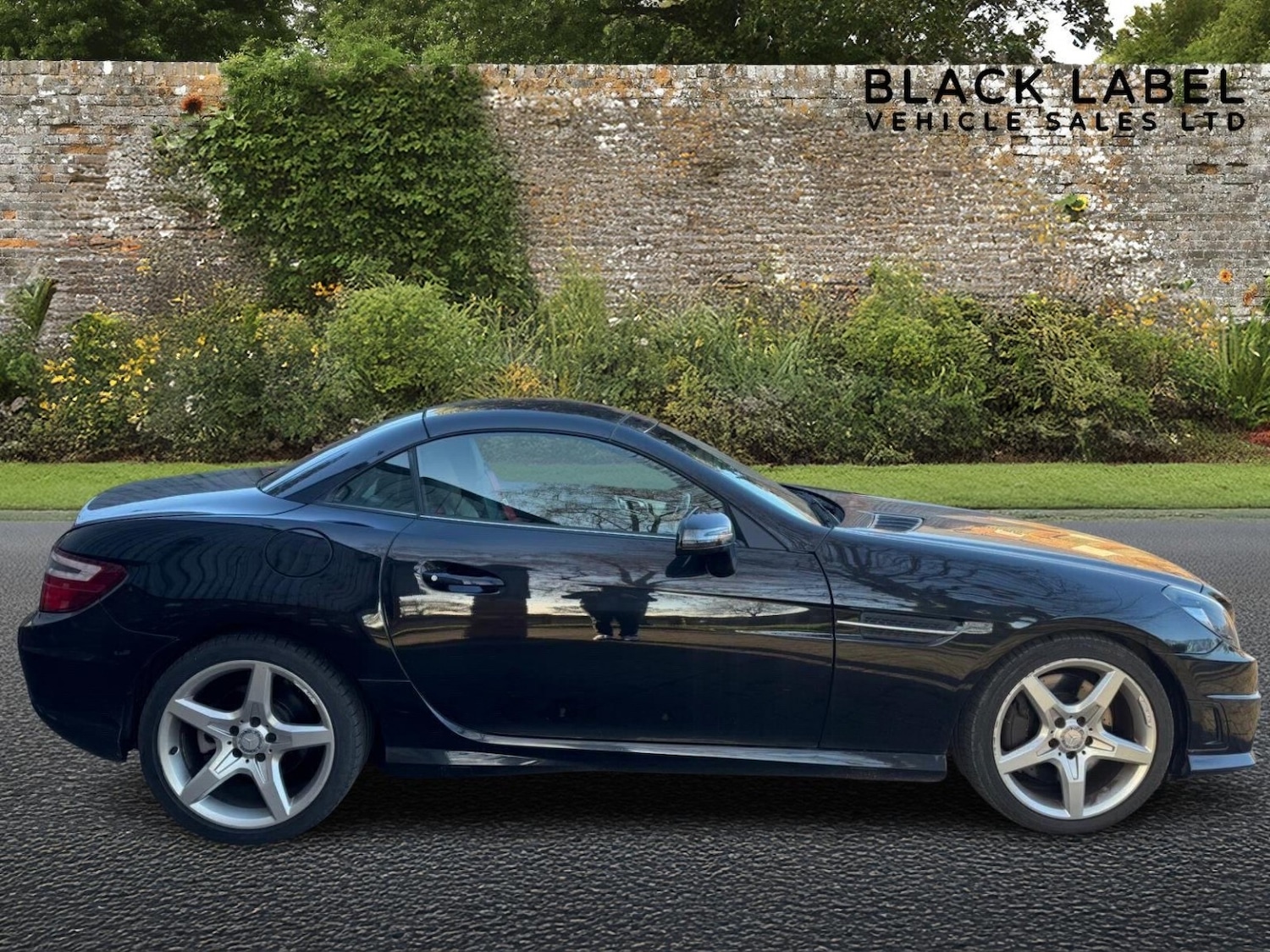 Used Mercedes-Benz SLK 2013 for sale - 76741263: Photo 2