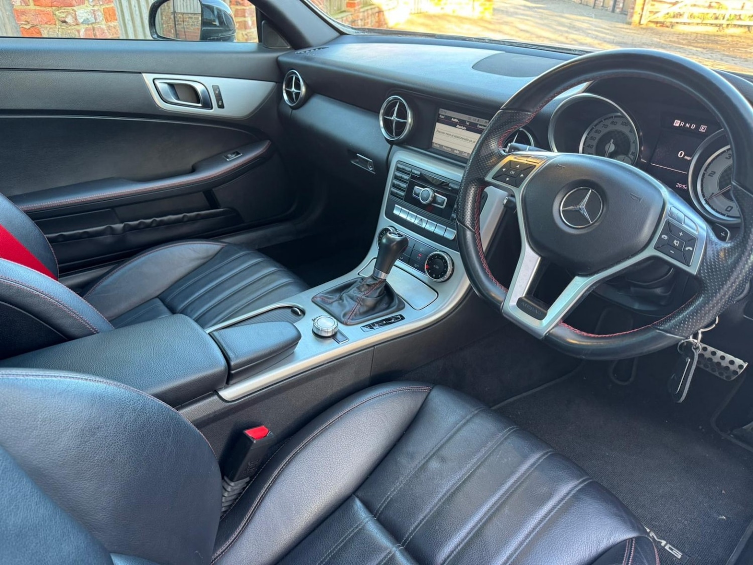 Used Mercedes-Benz SLK 2013 for sale - 76741263: Photo 9