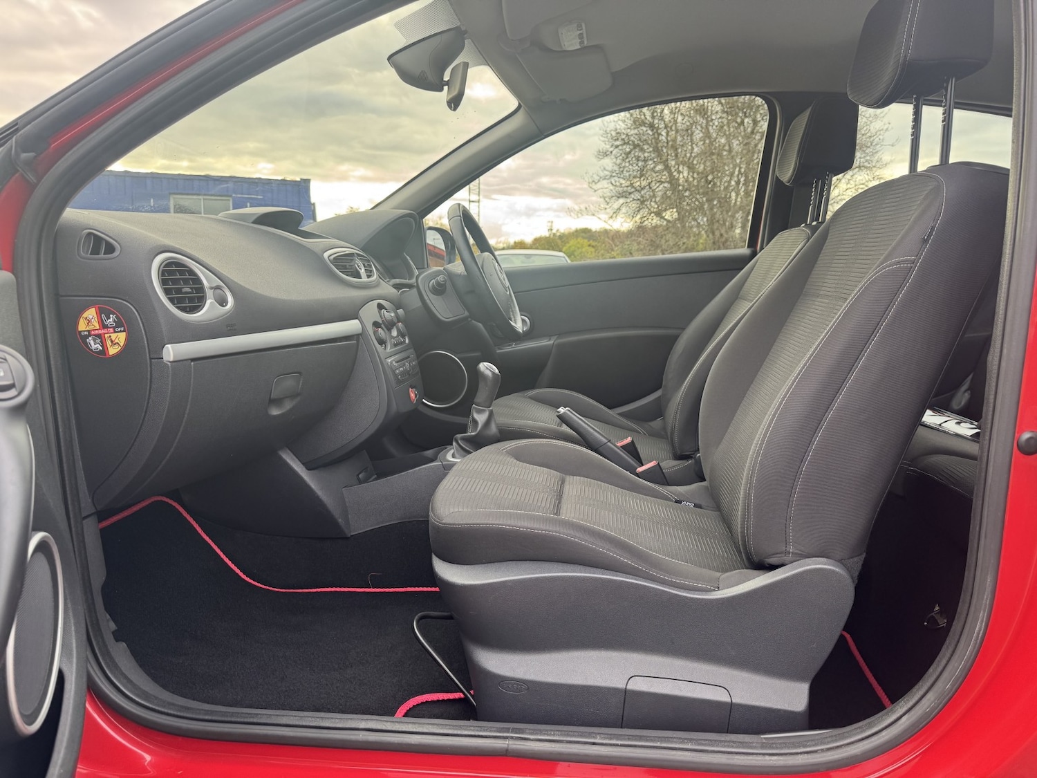 Used Renault Clio 2009 for sale - 76149314: Photo 13