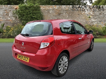Used Renault Clio 2009 for sale - 76149314: Photo 2