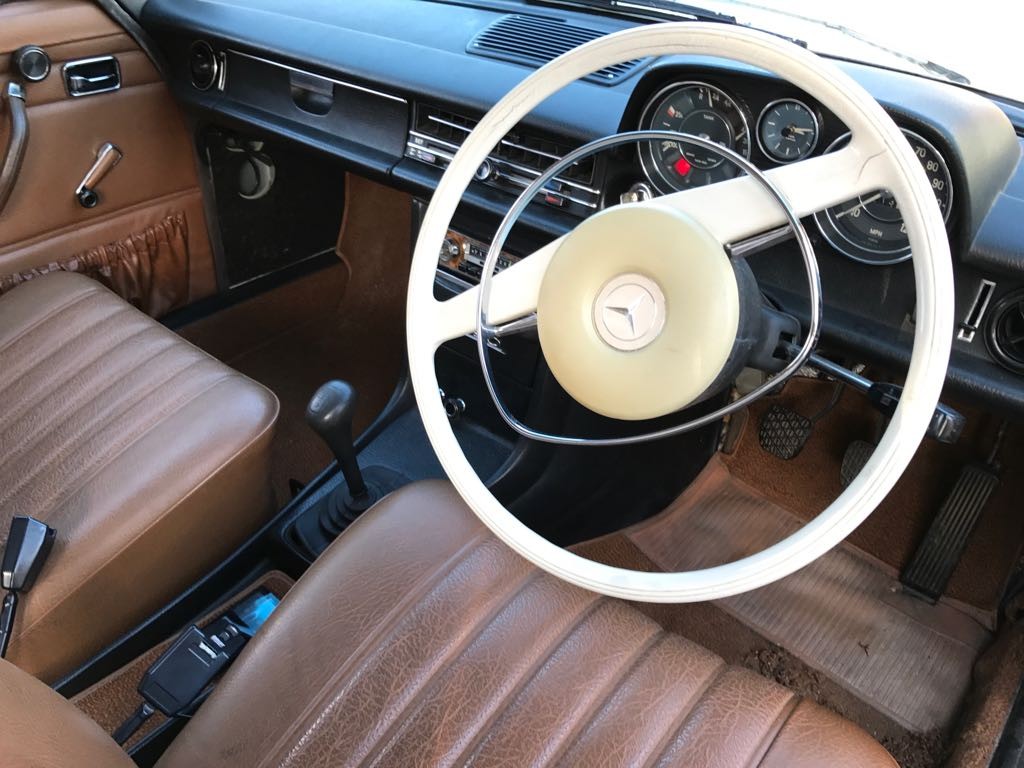 Used Mercedes-Benz 220 1973 for sale - 75598743: Photo 15