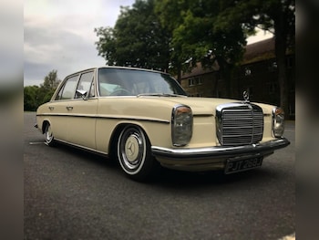 Used Mercedes-Benz 220 1971 for sale - 75598743: Photo