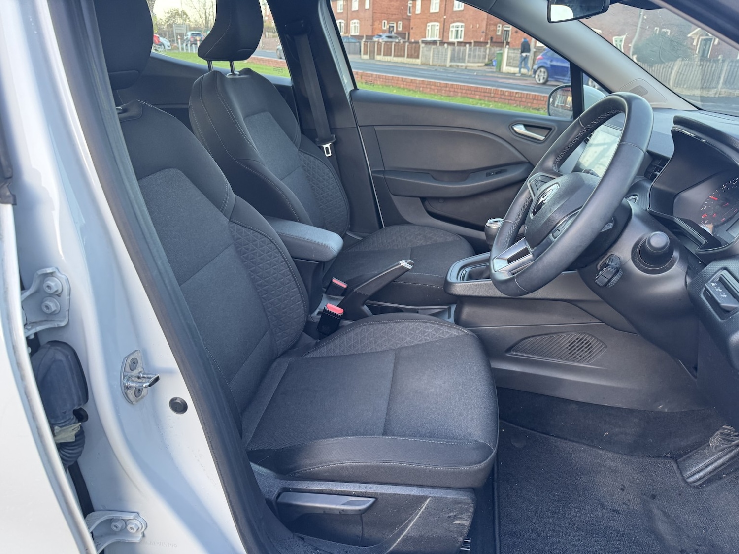 Used Renault Clio 2021 for sale - 76741265: Photo 10