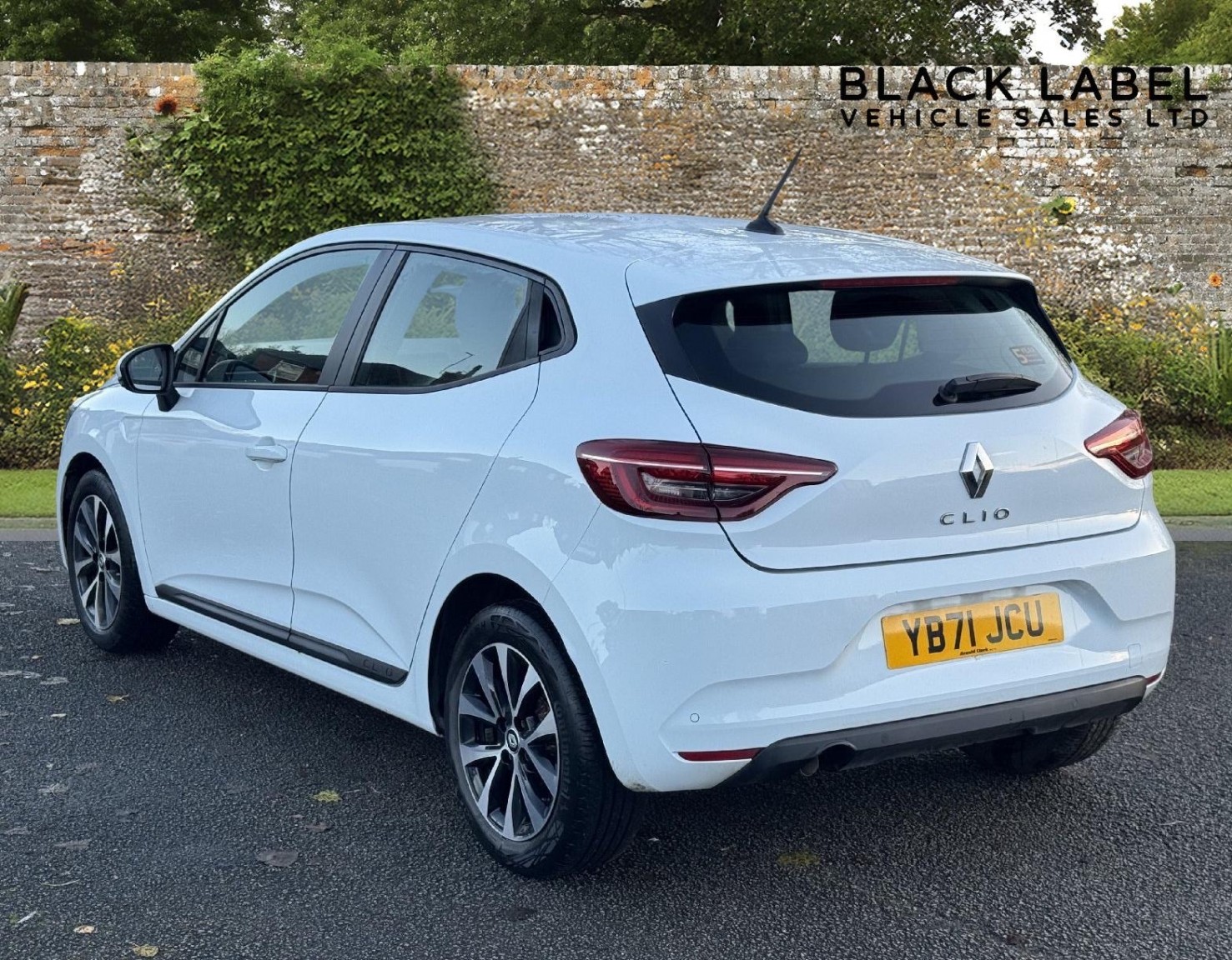 Used Renault Clio 2021 for sale - 76741265: Photo 5