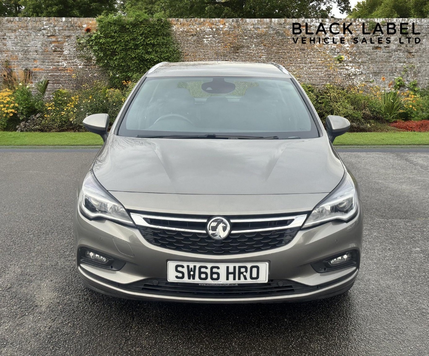 Used Vauxhall Astra 2017 for sale - 77584593: Photo 2