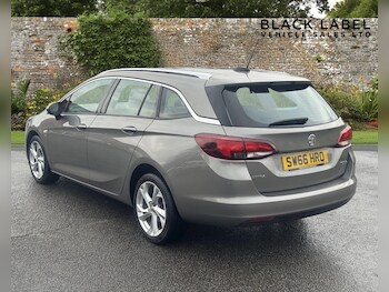 Used Vauxhall Astra 2017 for sale - 77584593: Photo
