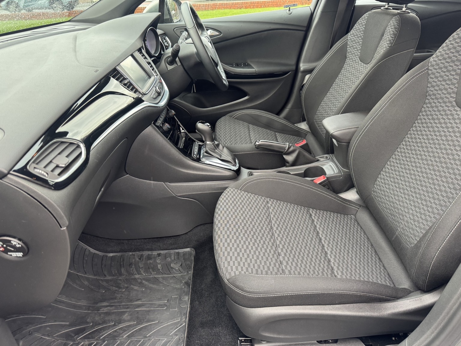 Used Vauxhall Astra 2017 for sale - 77584593: Photo 9