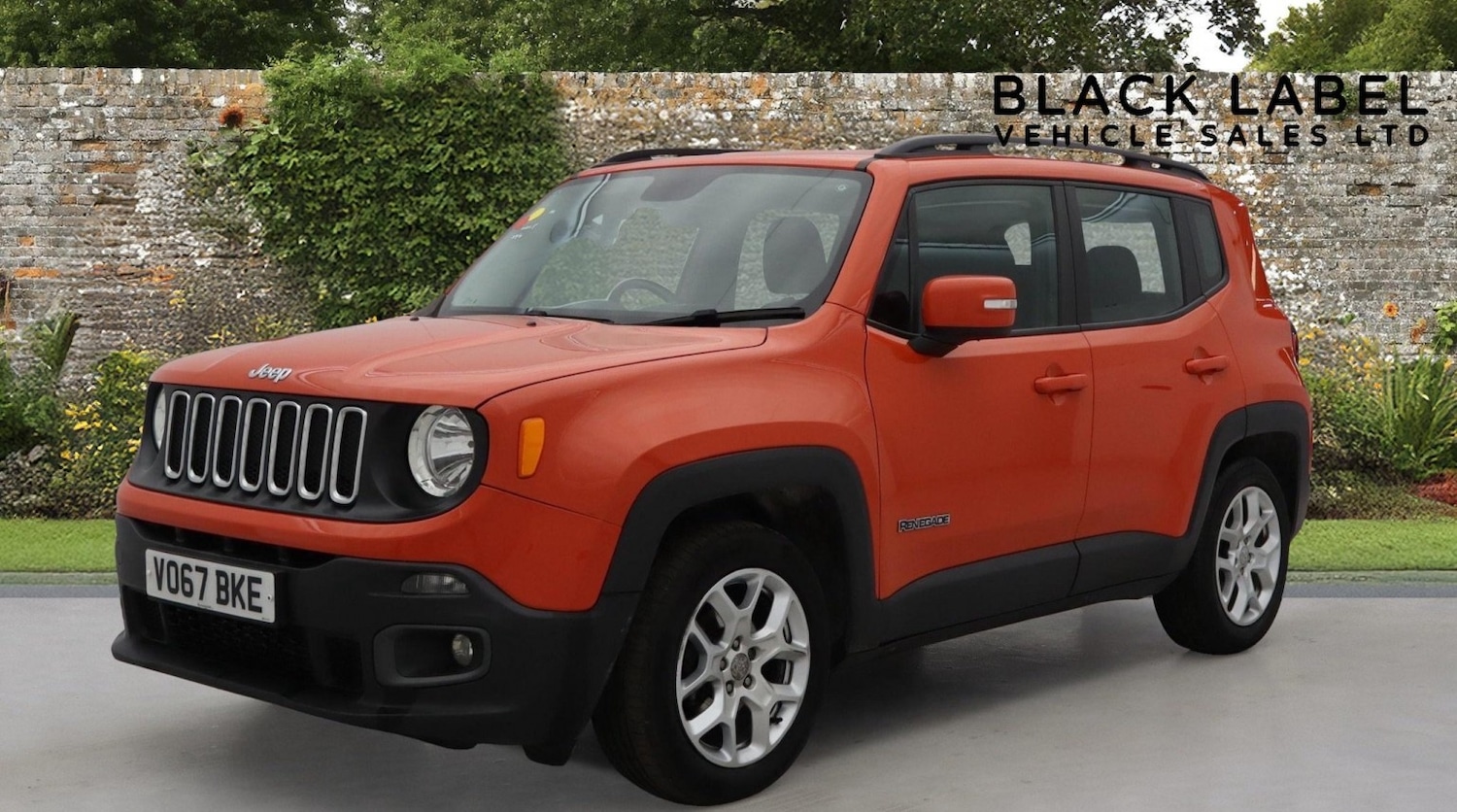 Used Jeep Renegade 2017 for sale - 76439917: Photo 2
