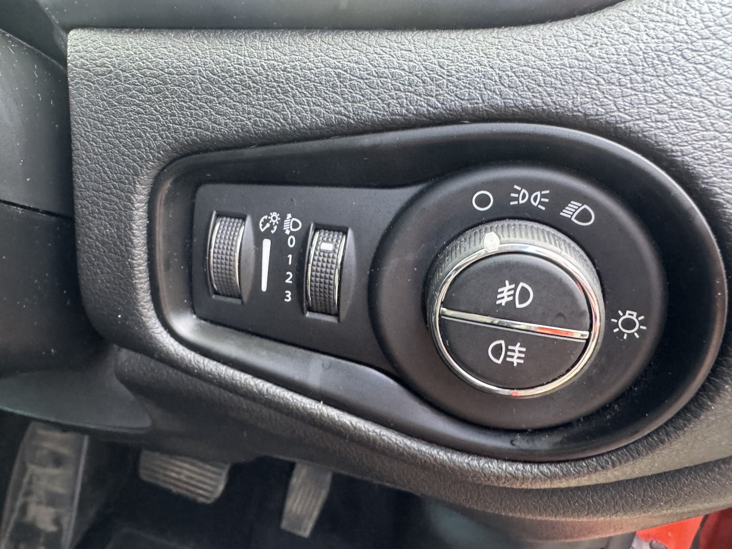 Used Jeep Renegade 2017 for sale - 76439917: Photo 28