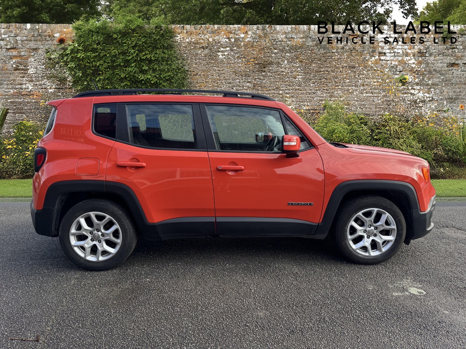 Used Jeep Renegade 2017 for sale - 76439917: Photo 8