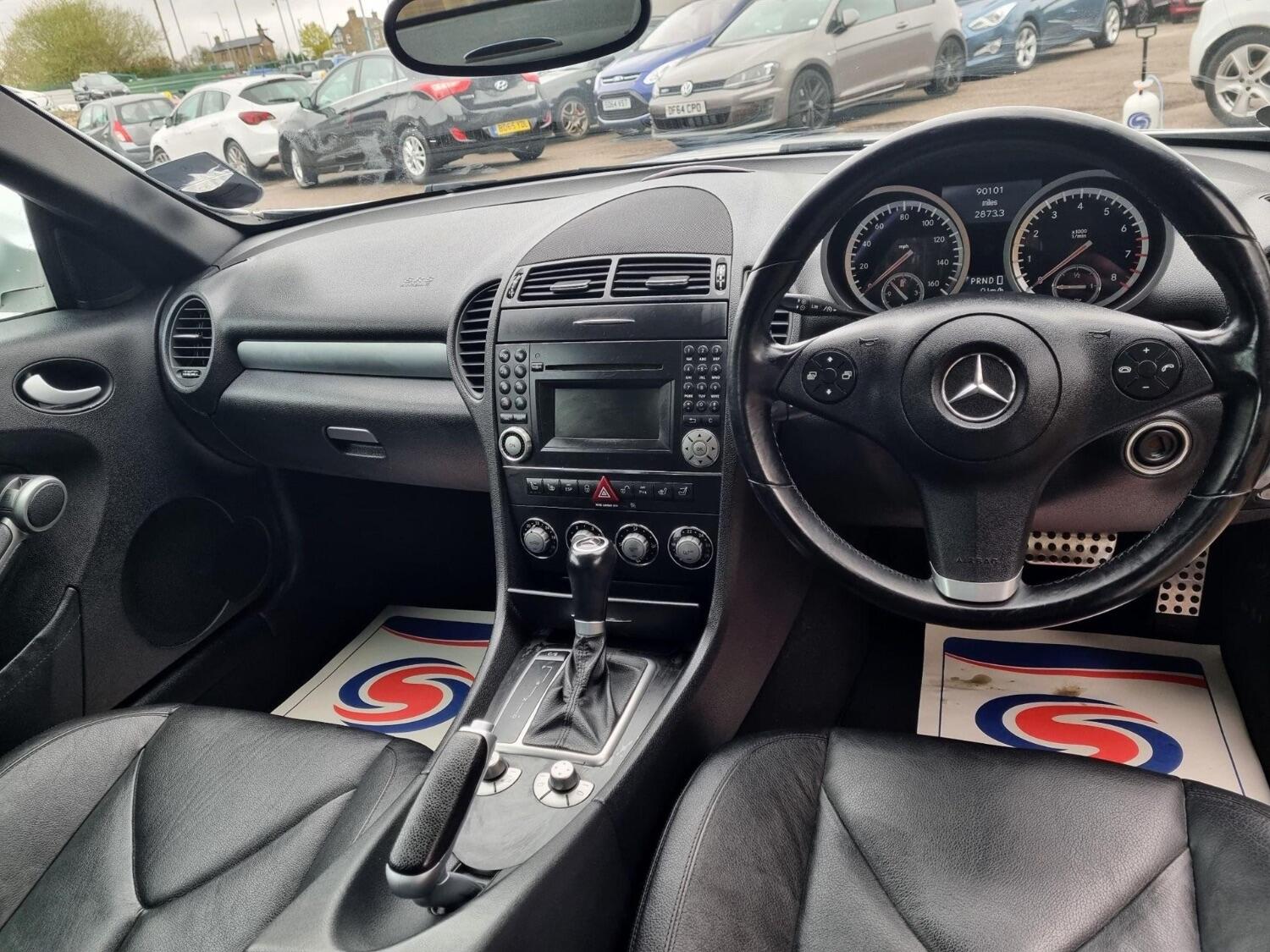 Used Mercedes-Benz SLK 2010 for sale - 76793615: Photo 11