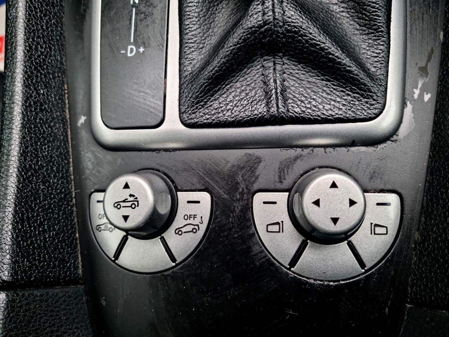 Used Mercedes-Benz SLK 2010 for sale - 76793615: Photo 12