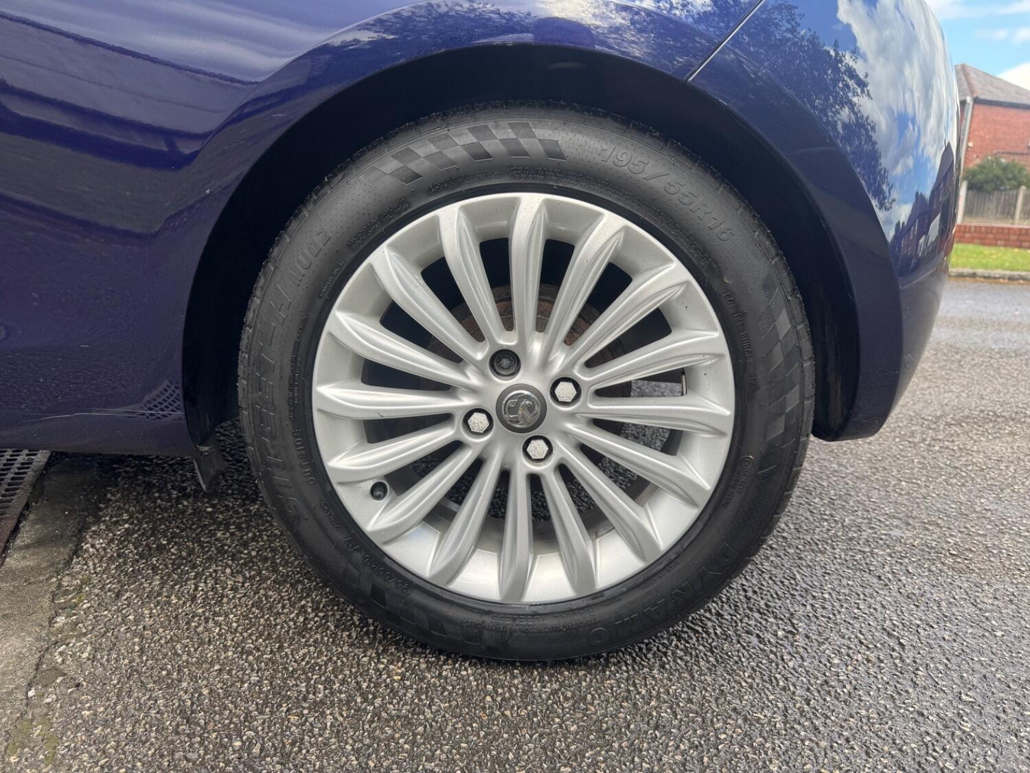 Used Vauxhall ADAM 2014 for sale - 75806446: Photo 29