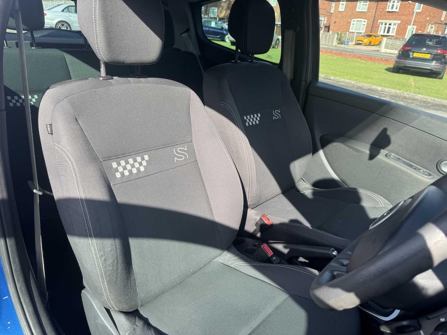 Used Renault Clio 2010 for sale - 76719012: Photo 17