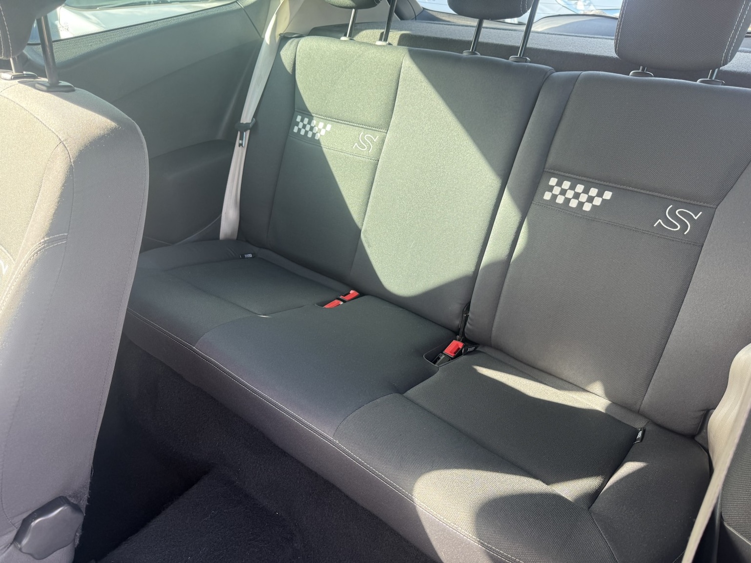 Used Renault Clio 2010 for sale - 76719012: Photo 20