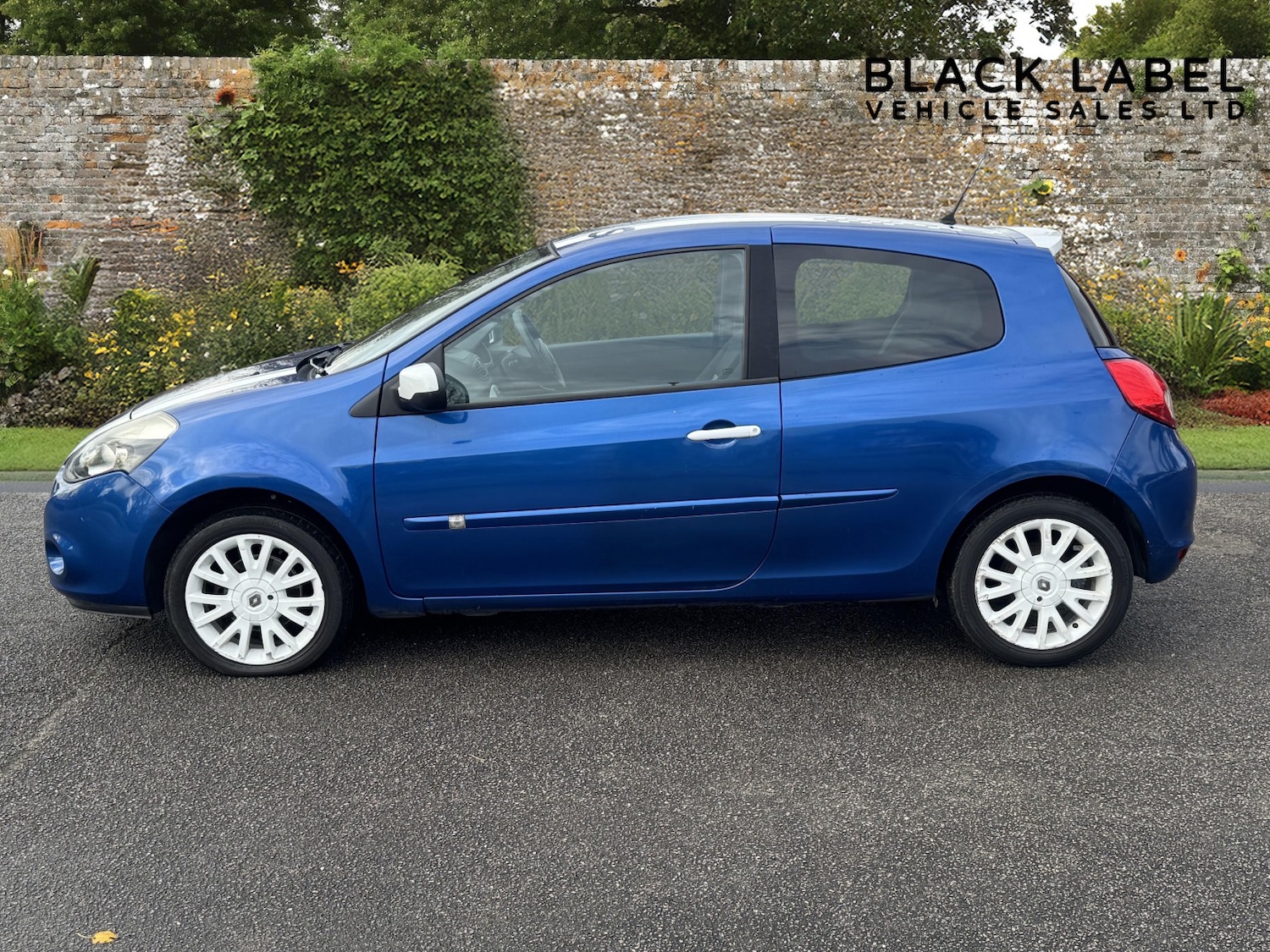 Used Renault Clio 2010 for sale - 76719012: Photo 6