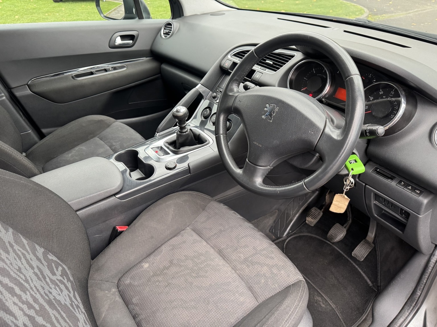 Used Peugeot 3008 2010 for sale - 76471132: Photo 10