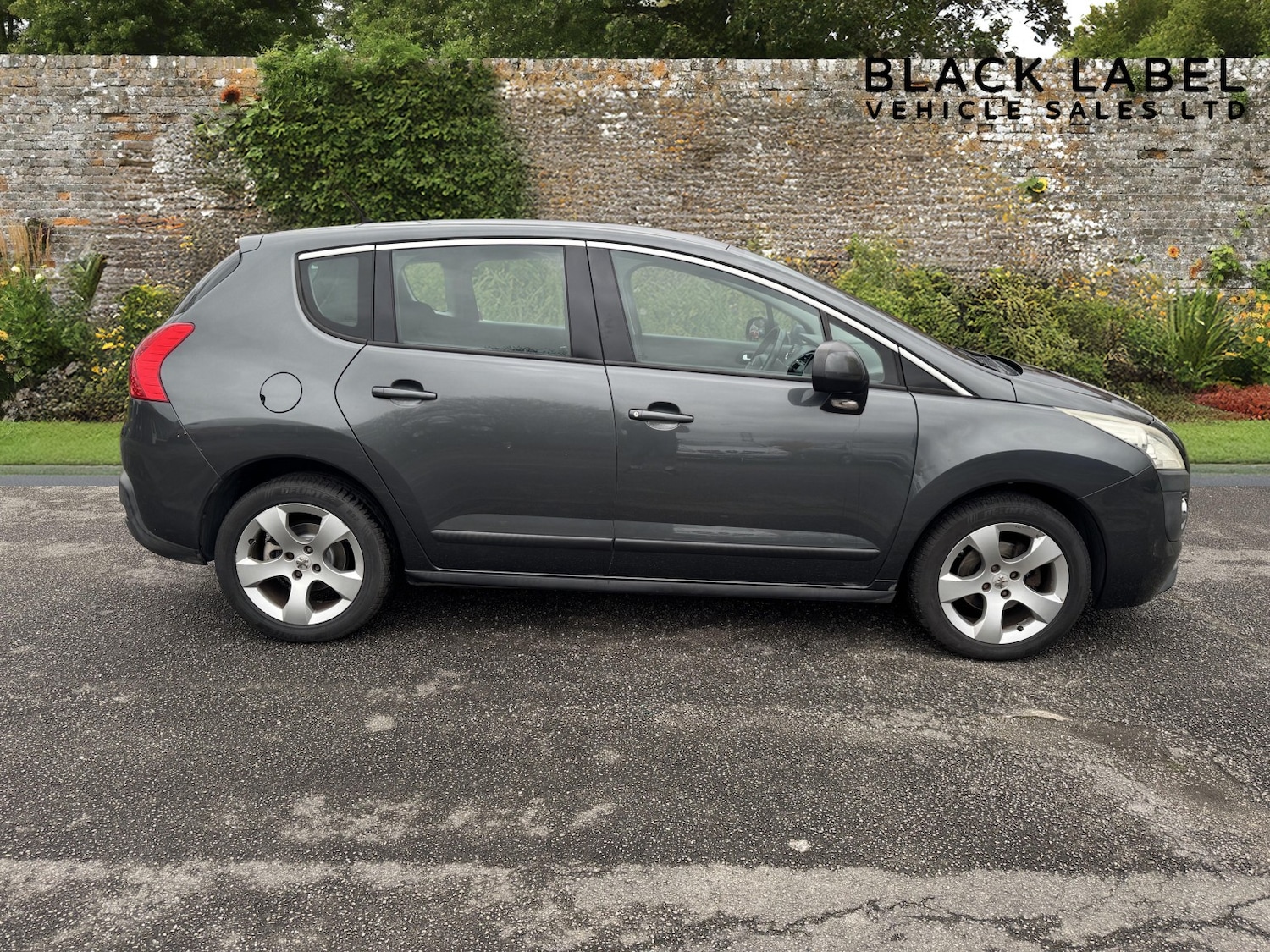Used Peugeot 3008 2010 for sale - 76471132: Photo 7