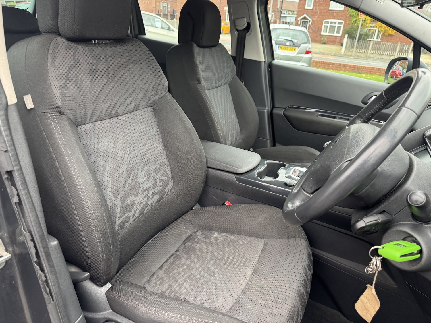 Used Peugeot 3008 2010 for sale - 76471132: Photo 9