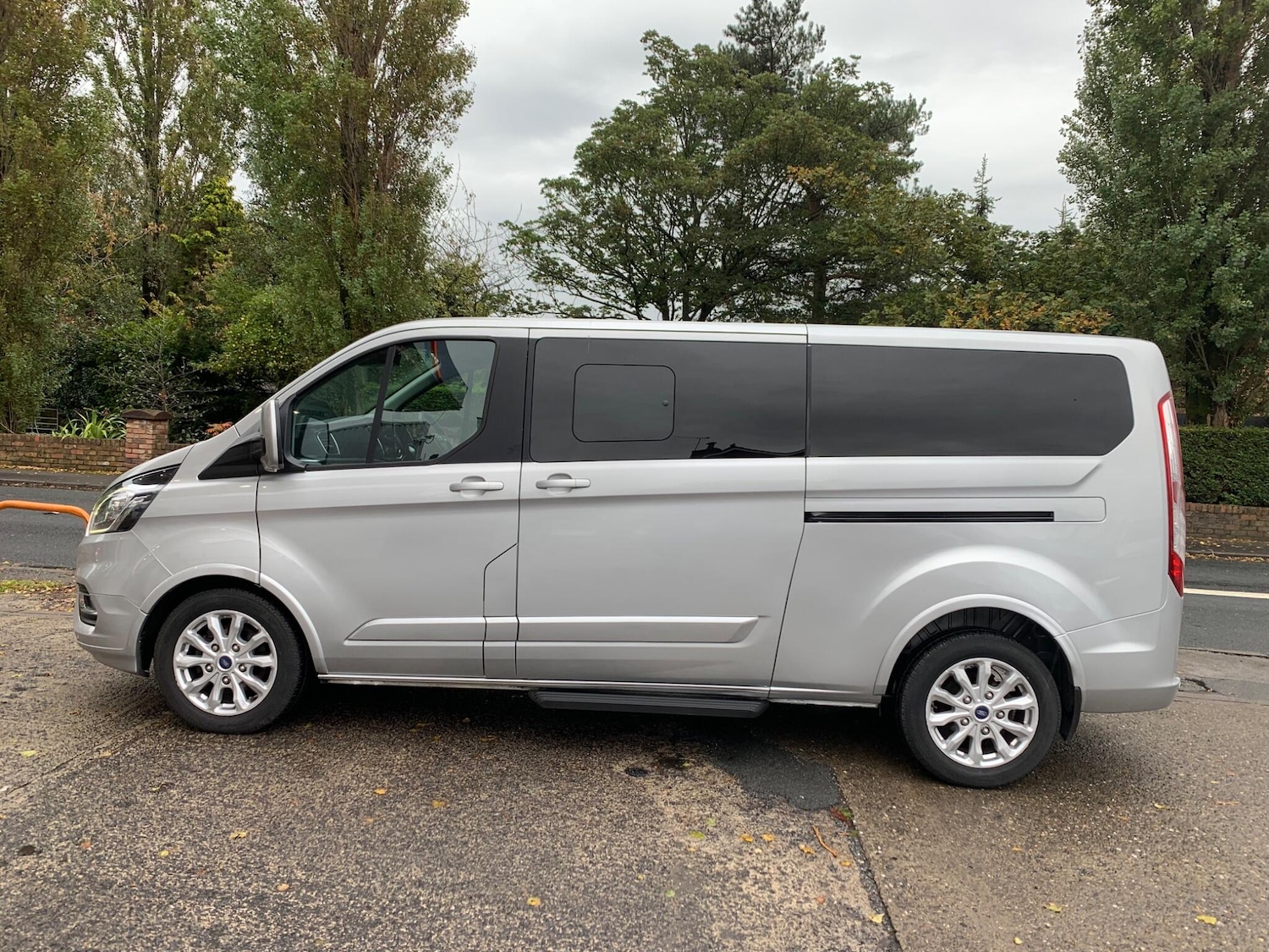 Used Ford Tourneo Custom 2020 for sale - 76988302: Photo 2