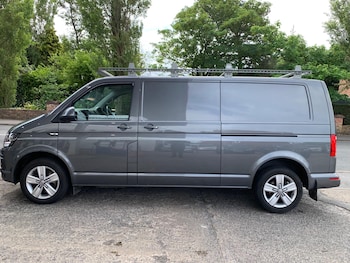 Used Volkswagen Transporter 2018 for sale - 78752119: Photo