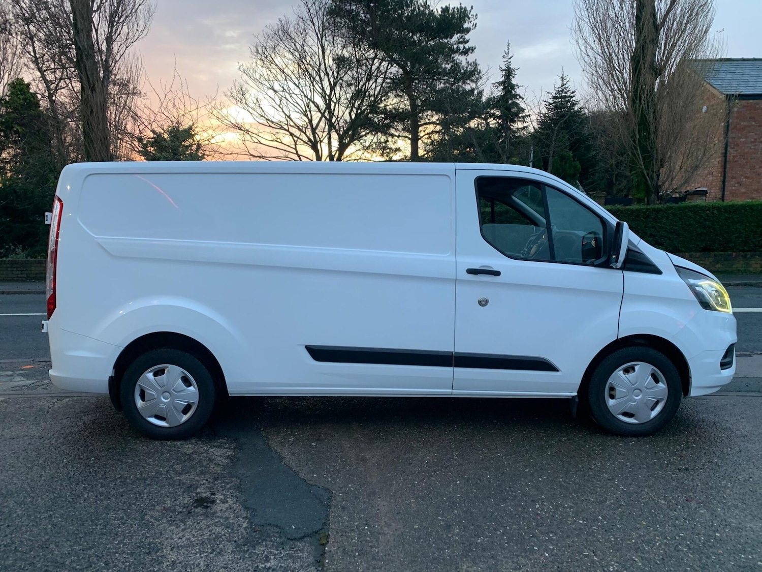Used Ford Transit Custom 2018 for sale - 76765119: Photo 2