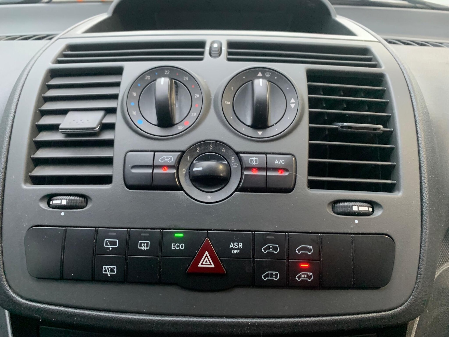 Used Mercedes-Benz Vito 2012 for sale - 75809649: Photo 25