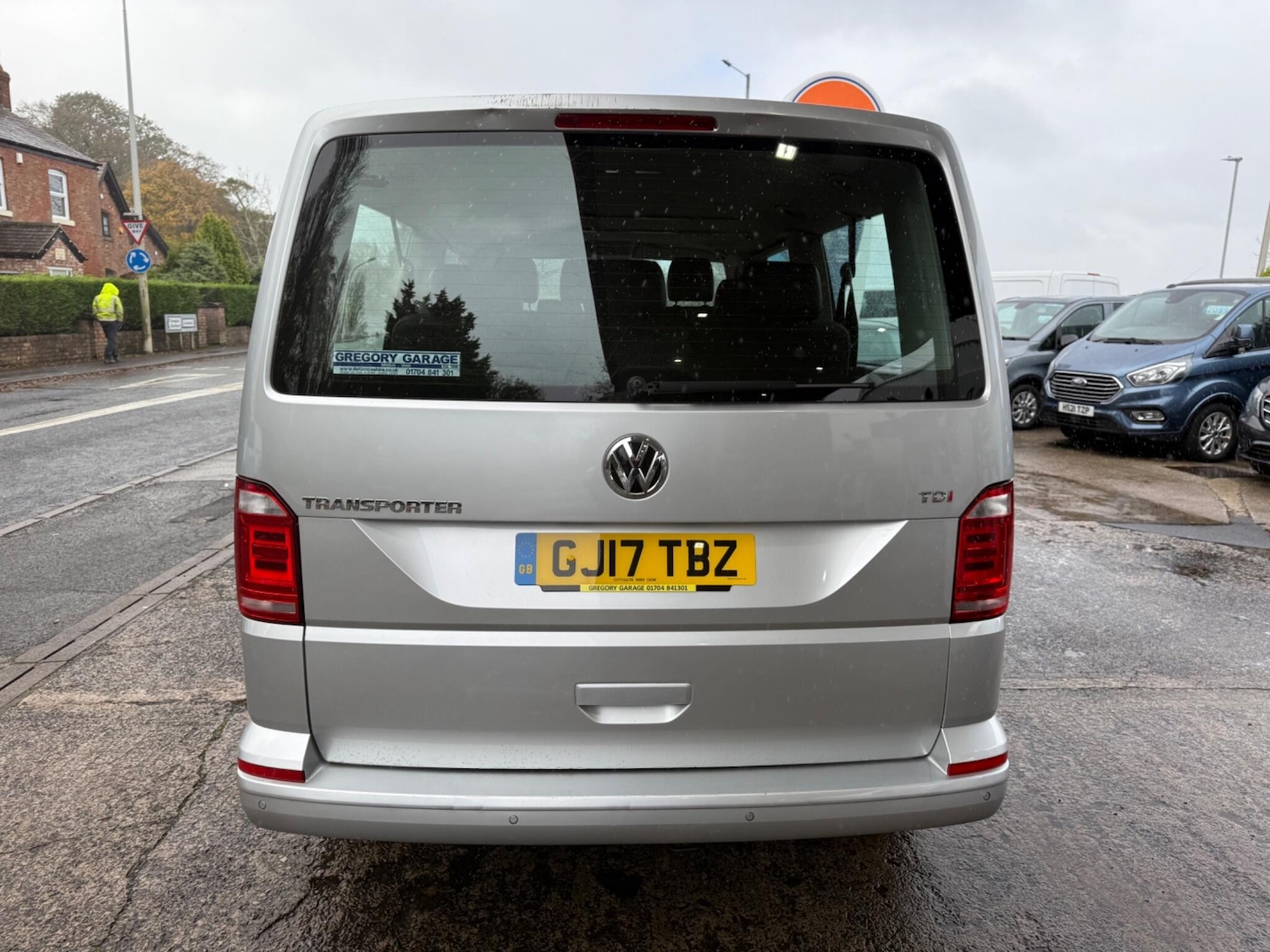 Used Volkswagen Transporter Shuttle 2017 for sale - 76306142: Photo 7