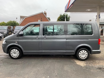 Used Volkswagen Transporter Shuttle 2014 for sale - 77993713: Photo