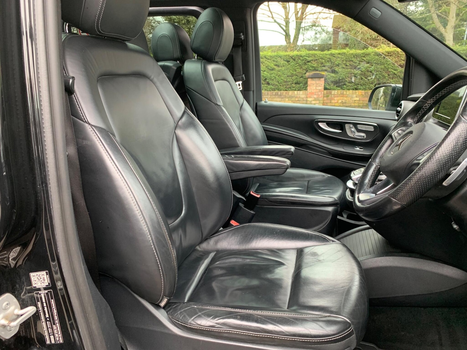 Used Mercedes-Benz V-Class 2017 for sale - 77511295: Photo 10