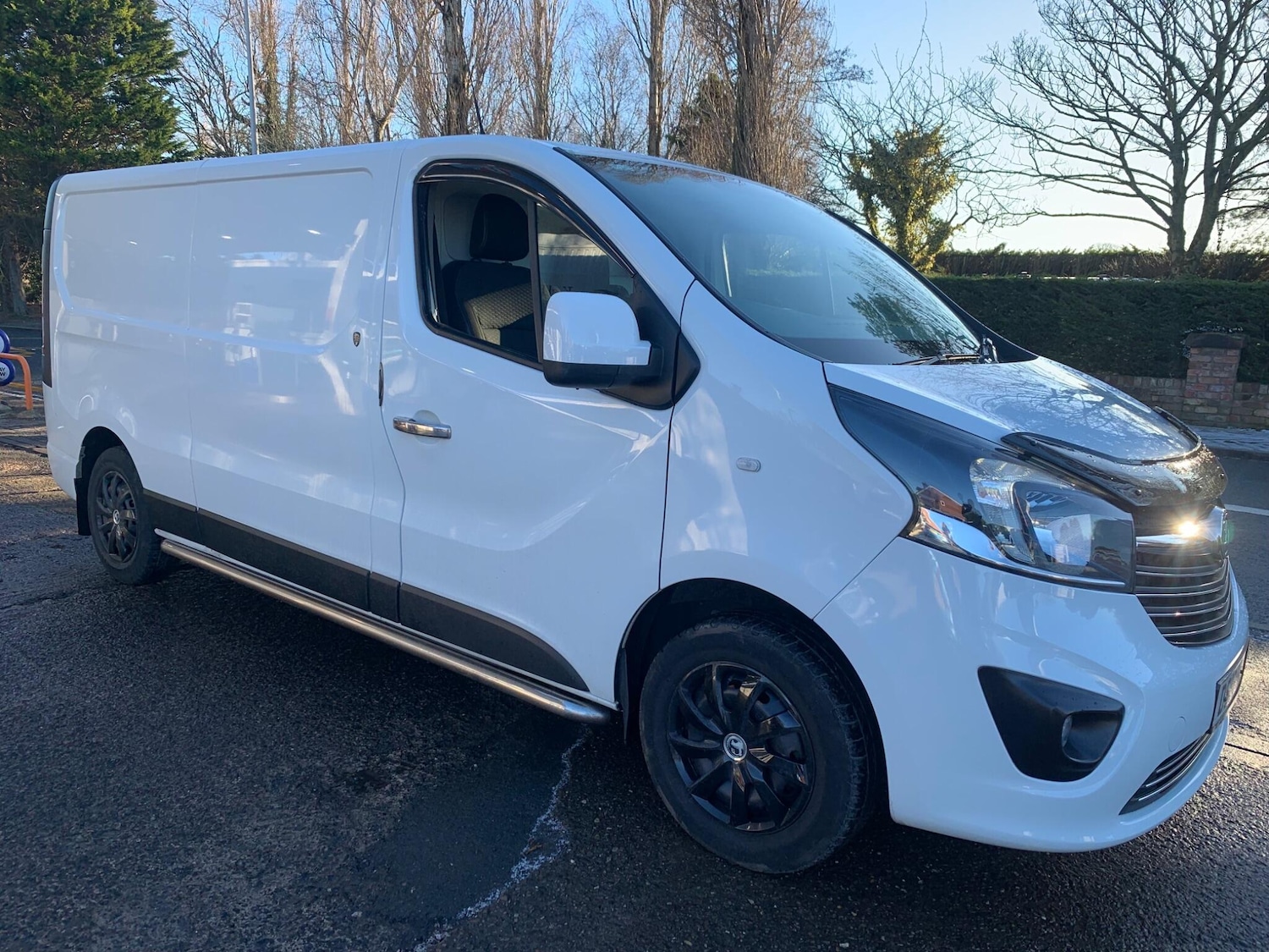 Used Vauxhall Vivaro 2018 for sale - 77109150: Photo 2