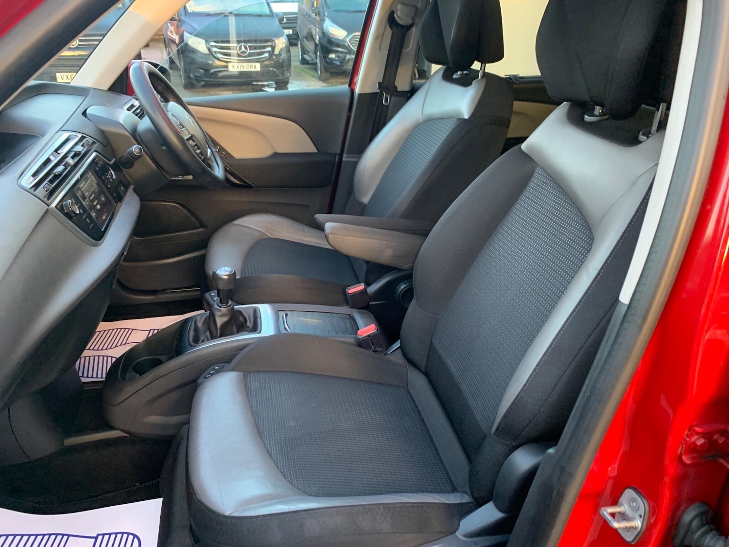 Used Citroen C4 Grand Picasso 2016 for sale - 76753179: Photo 20