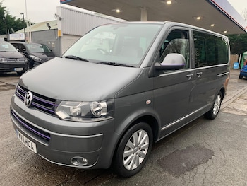 Used Volkswagen Caravelle 2011 for sale - 76656976: Photo